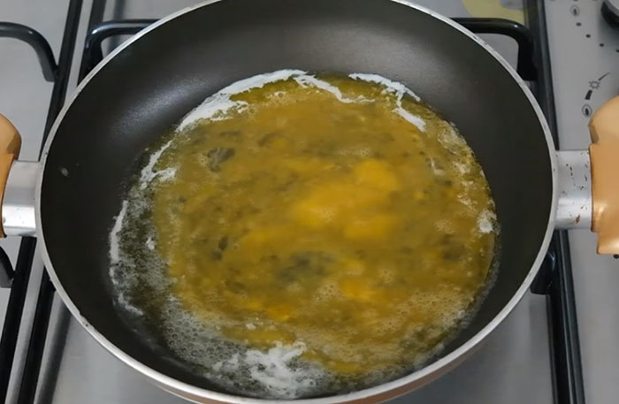 Omlet Nasıl Yapılır Peynirli